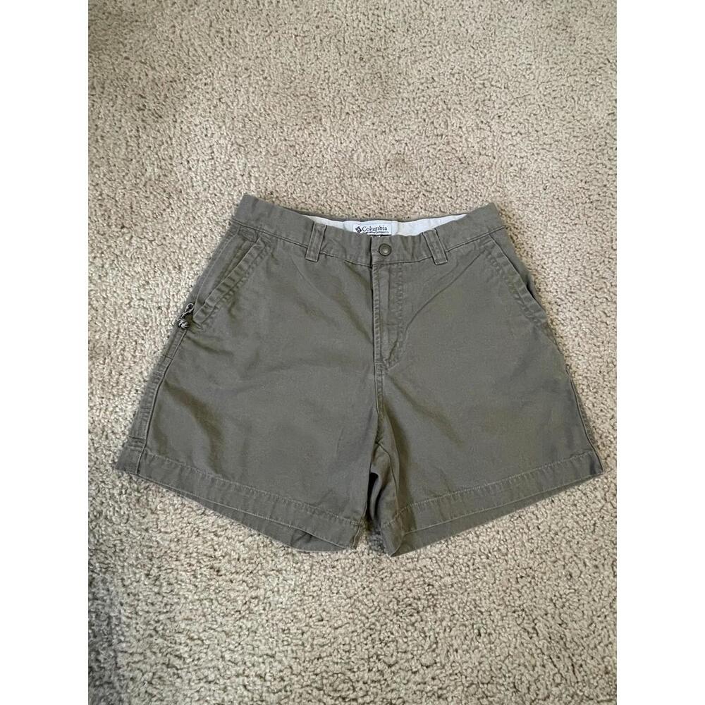 Columbia Women’s Shorts Light Brown Chino Hiking Size 6